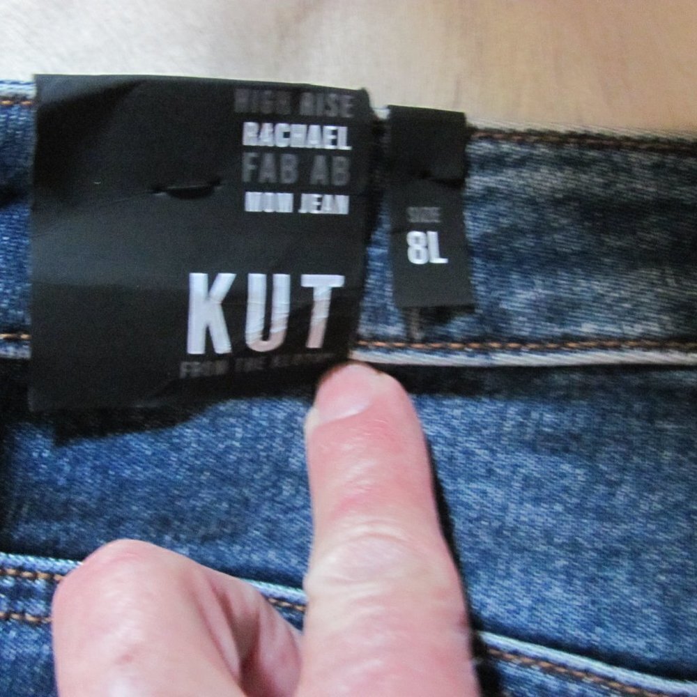 KUT FROM THE KLOTH  NEW WITH TAGS  SIZE 8  INSEAM 28 IN. NWT - Picture 7 of 12